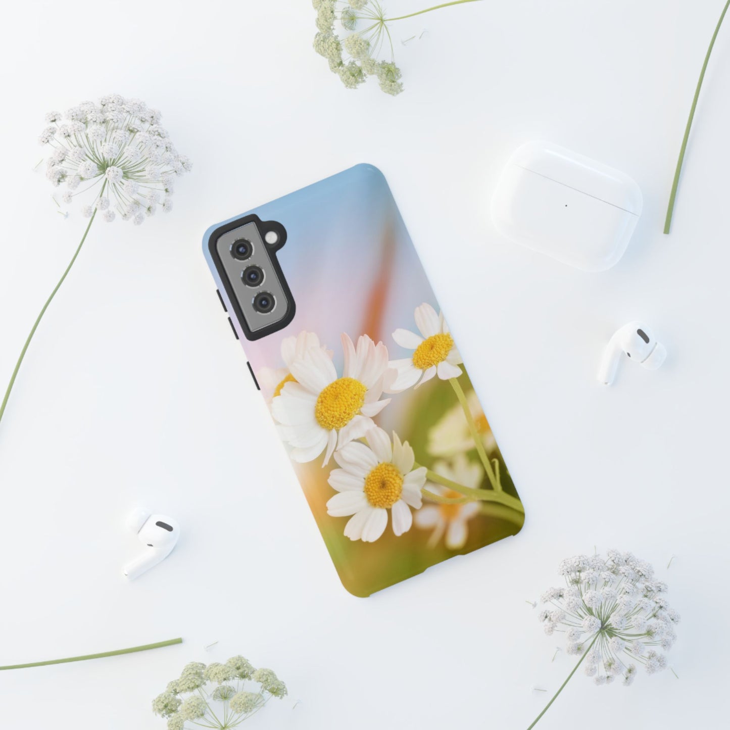 Tough Cases, Beautiful Daisy Design